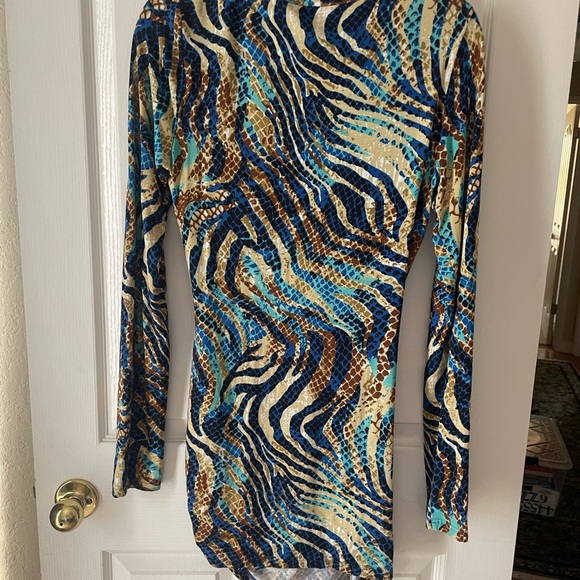 Sexy Pretty Dress - Picture 2 of 4